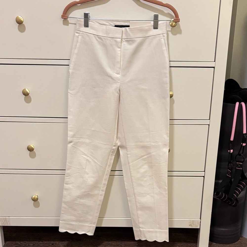 Ann Taylor The Ankle Pants in 00 petite (curvy fit, high rise) - White